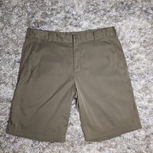 Nike Dri-Fit golf shorts in khaki size 34 in the waist